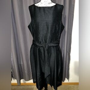 NWT Anne Klein Black Sleeveless Pleaded Belted Dress Size 16